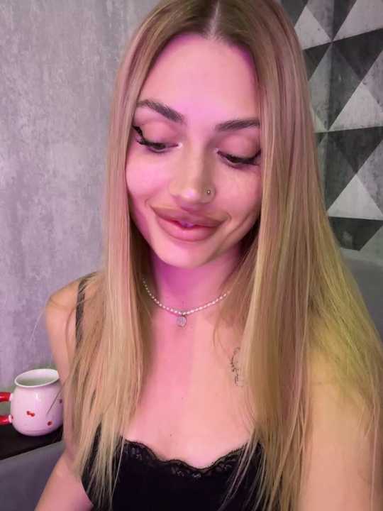 Elizabeth_Tay