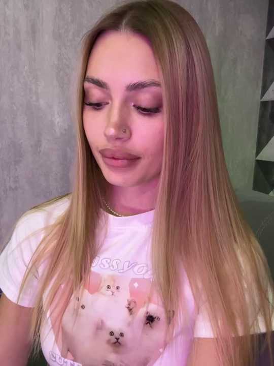 Elizabeth_Tay