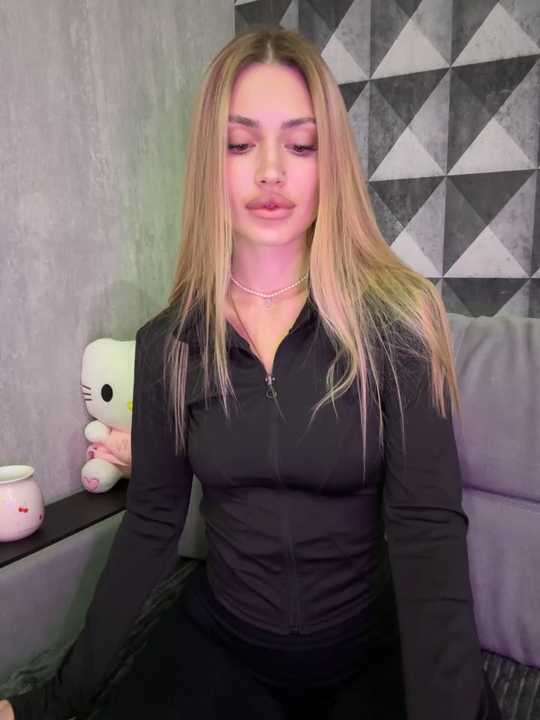 Elizabeth_Tay cam recording