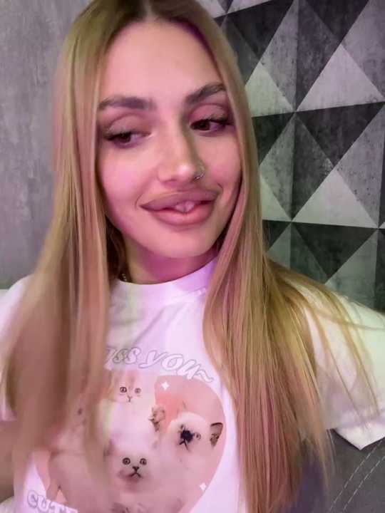 Elizabeth_Tay cam recording