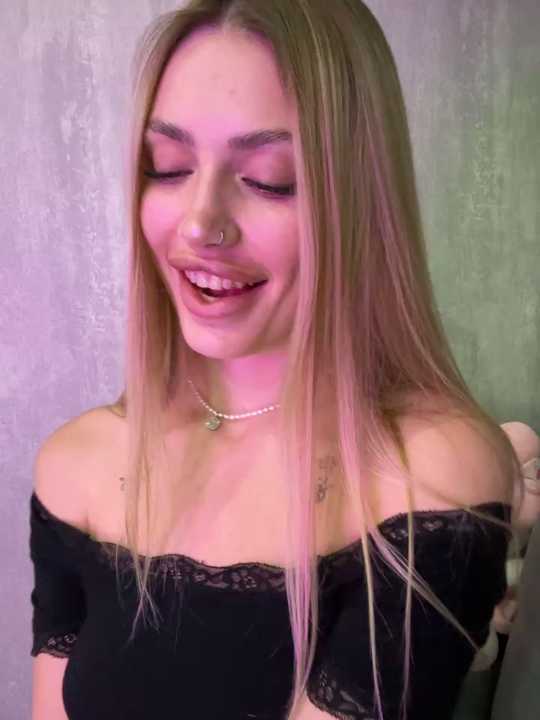 Elizabeth_Tay cam recording