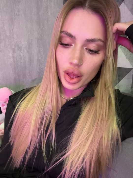 Elizabeth_Tay Stripchat recording – Oct 22, 2026