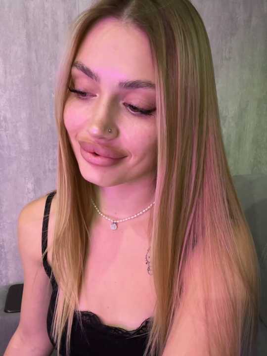 Elizabeth_Tay cam recording