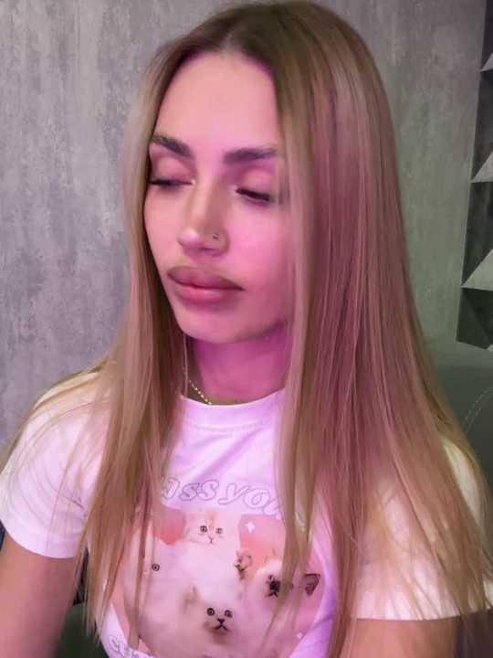 Elizabeth_Tay