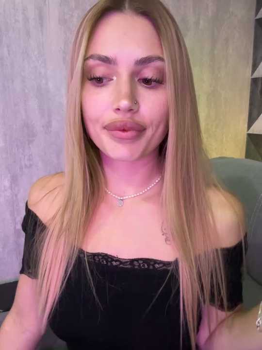 Elizabeth_Tay cam recording