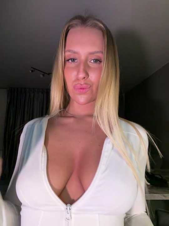Elizebeth_Parker cam recording
