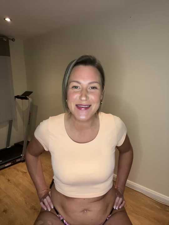 Ella37_XOX Stripchat recording – Oct 22, 2026