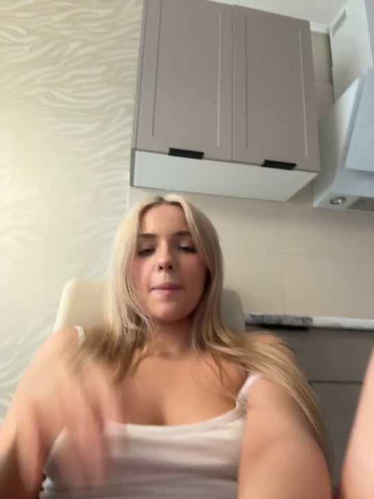 EllaBaby18 cam recording