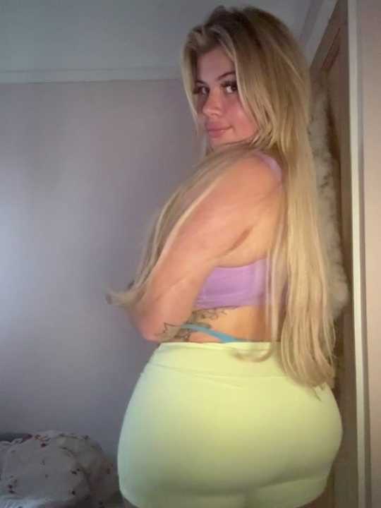 Ellemonroe Stripchat recording – Oct 20, 2026