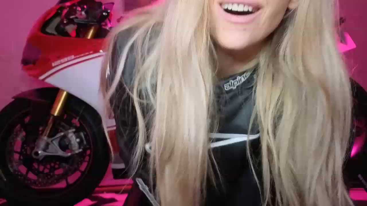 EllieAfterDark89 cam recording