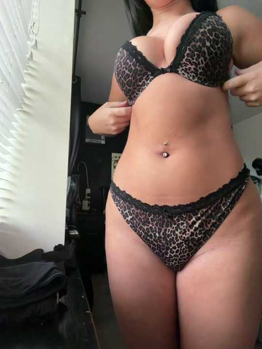 ElliemaiX cam recording