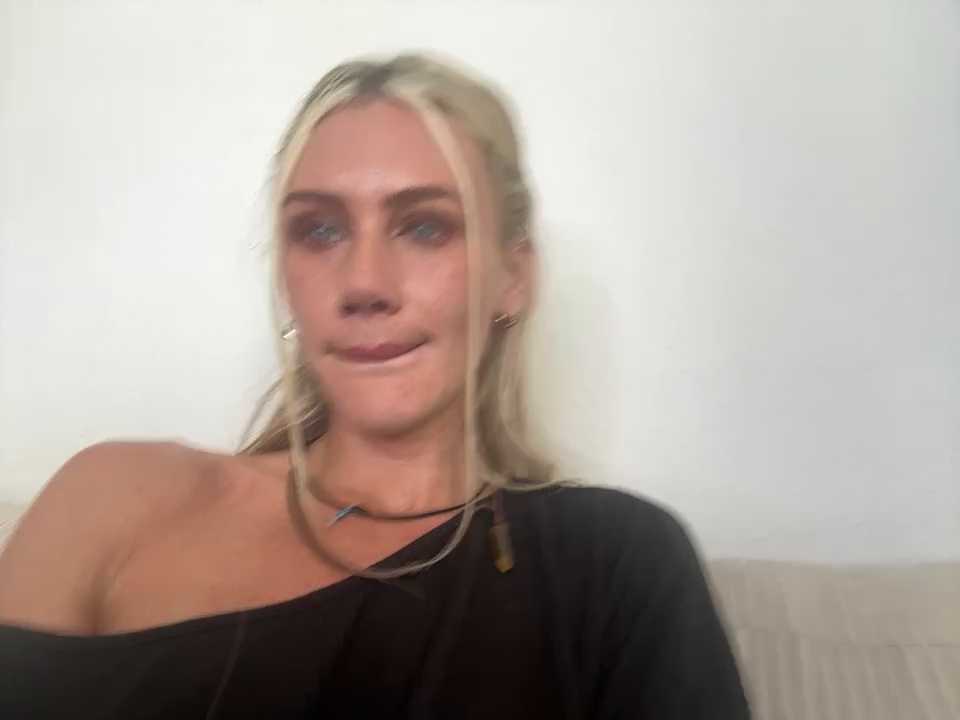 Elsa_24 Stripchat recording – Oct 25, 2026