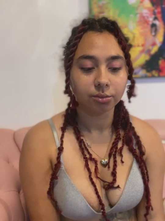 Emilia_Pink