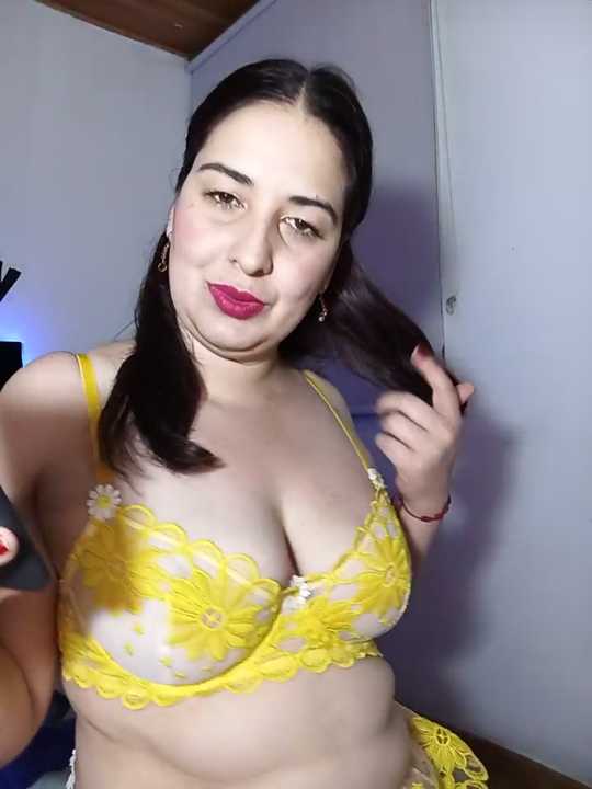 Emily1foxx_ cam recording