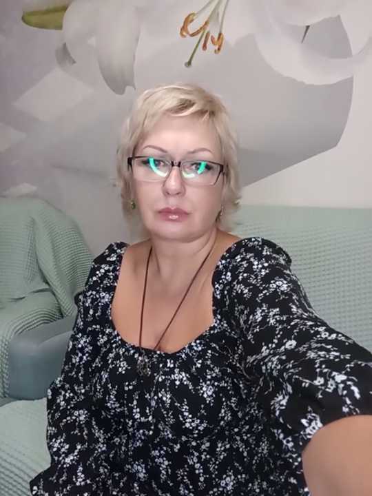 EmilyFanks Stripchat recording – Oct 14, 2026