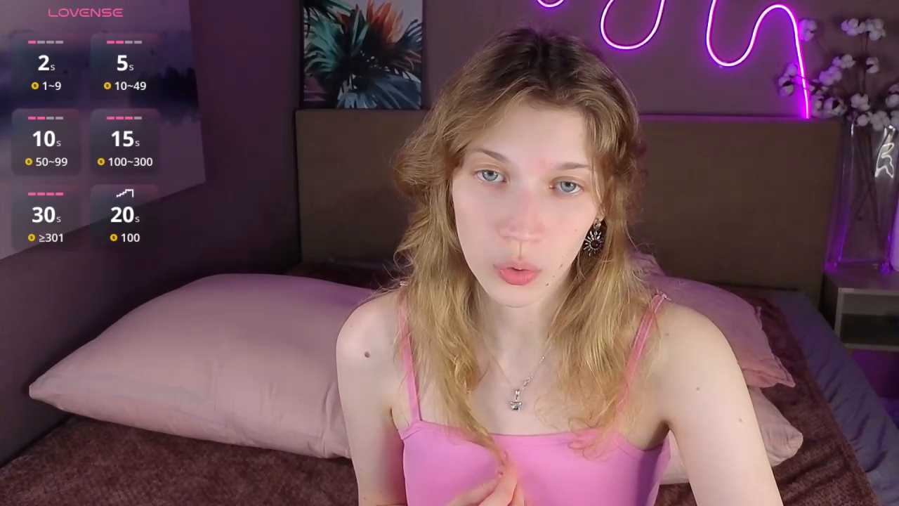 Emily_Cartex