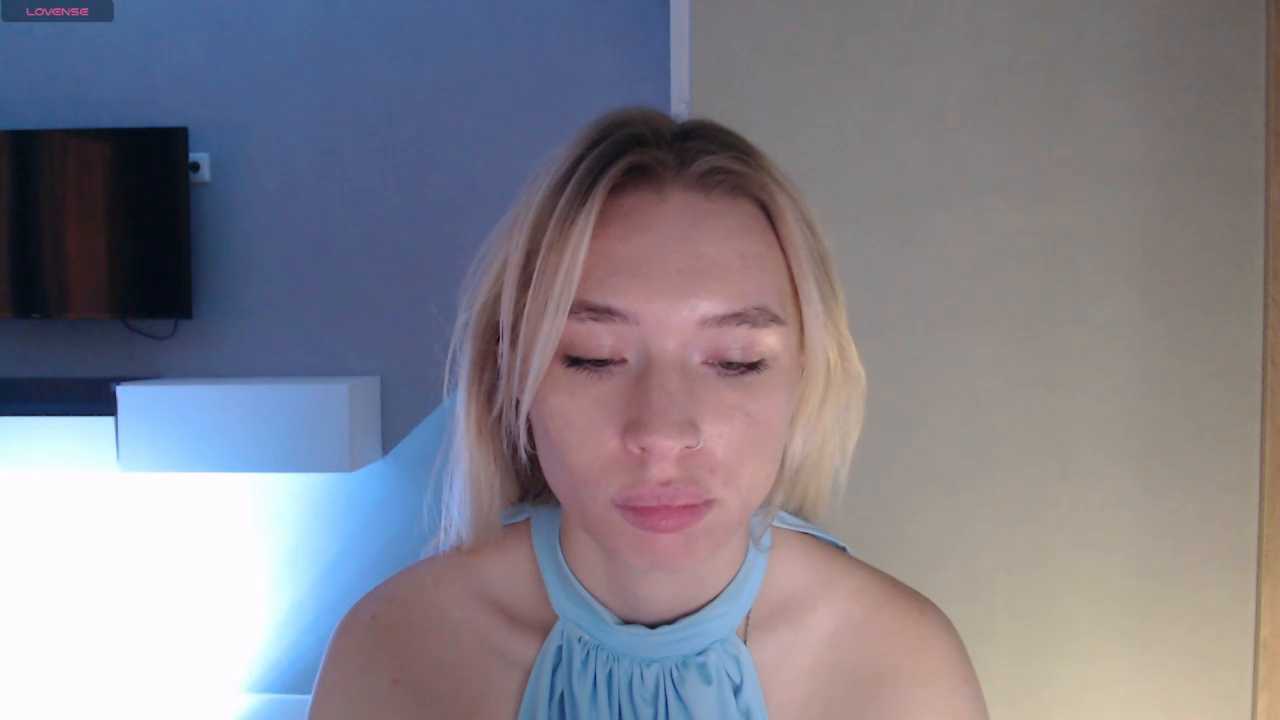 Emily_Hartt cam recording