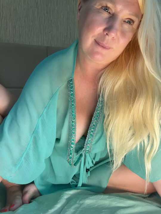 EmmaInLove23