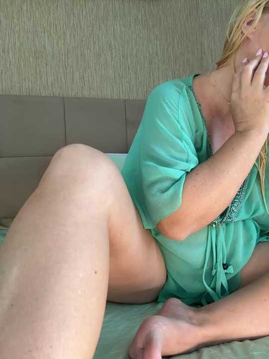 EmmaInLove23 cam recording