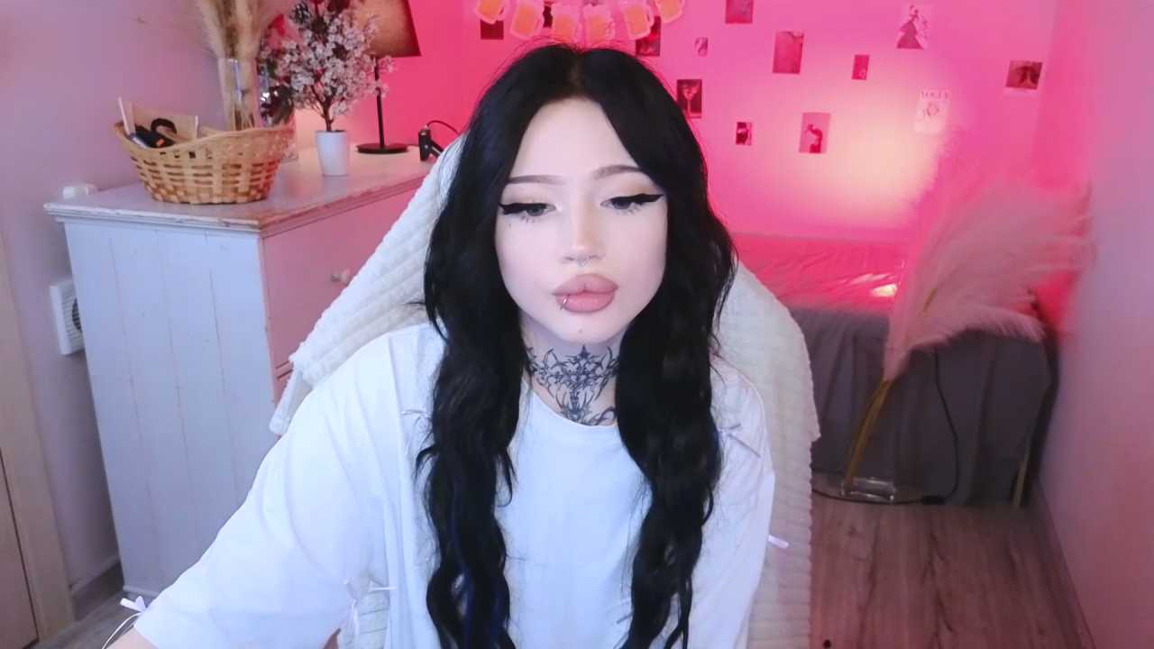 Emma_Kirks