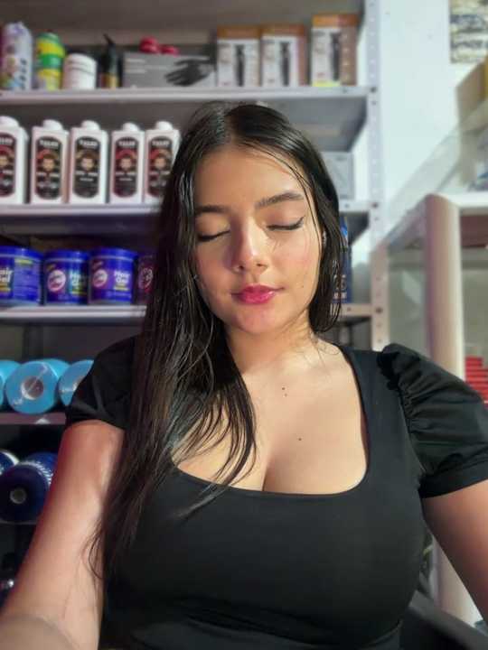 EmmiiGlow