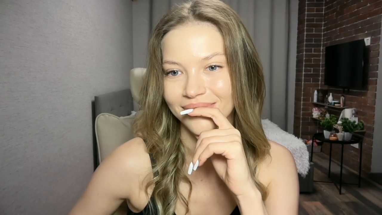 EmmyMills