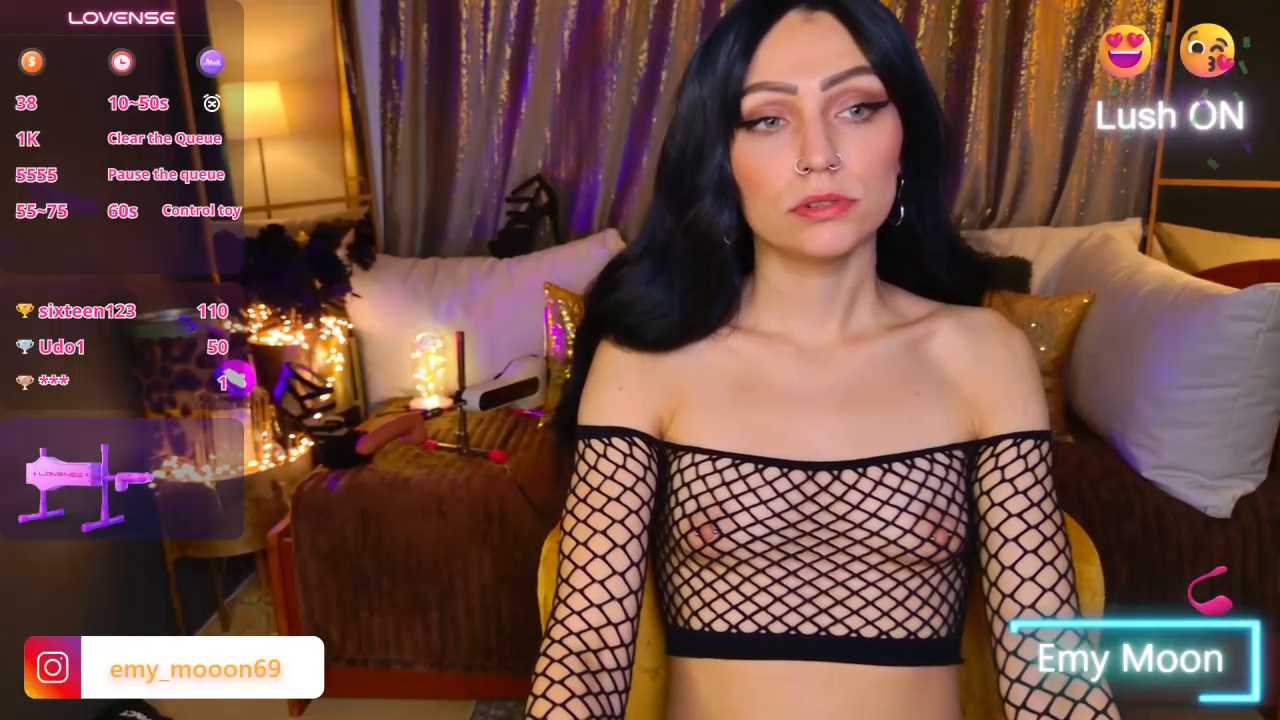 Emy_Mooon Stripchat recording – Oct 21, 2026