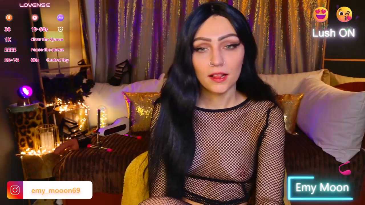 Emy_Mooon Stripchat recording – Oct 24, 2026