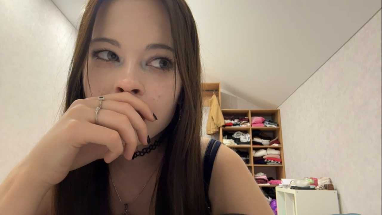 ErlindaHoruath cam recording