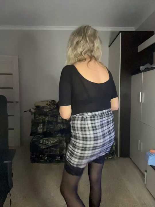 EsterHotMilf Stripchat recording – Oct 25, 2026