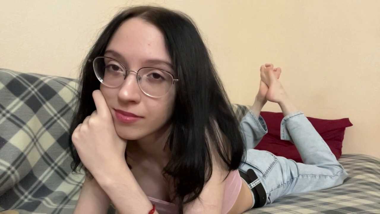EvaRavelle cam recording
