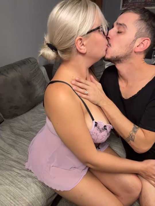 EvaWelly cam recording