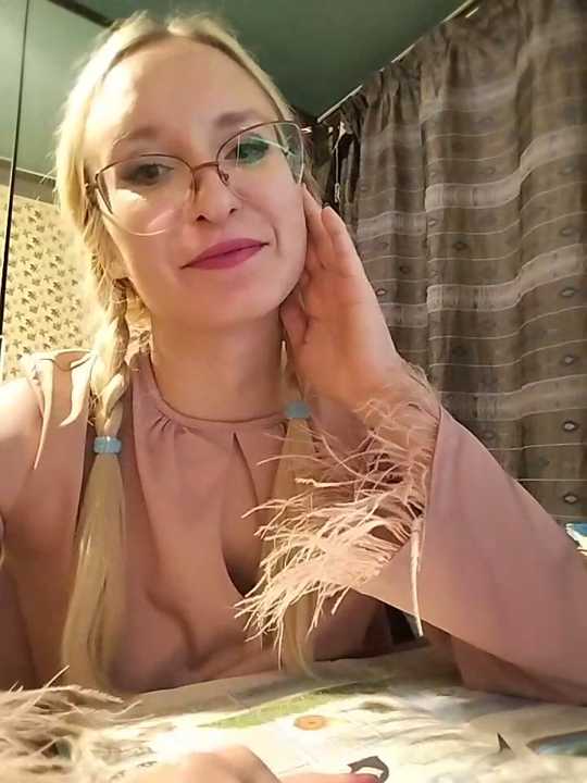 Evelyn_Harris