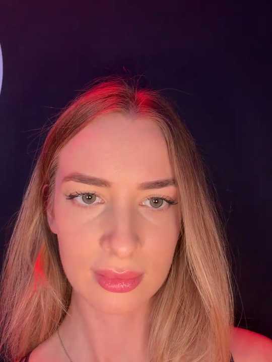 EvieEvans Stripchat recording – Oct 24, 2026