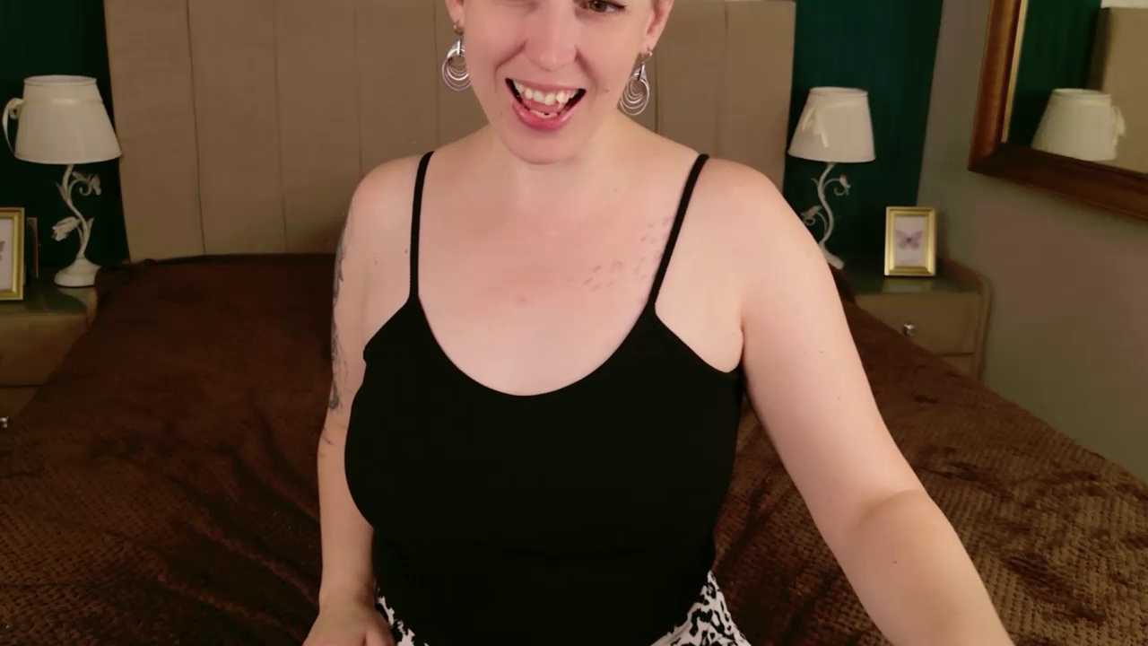 Evie_Berret cam recording