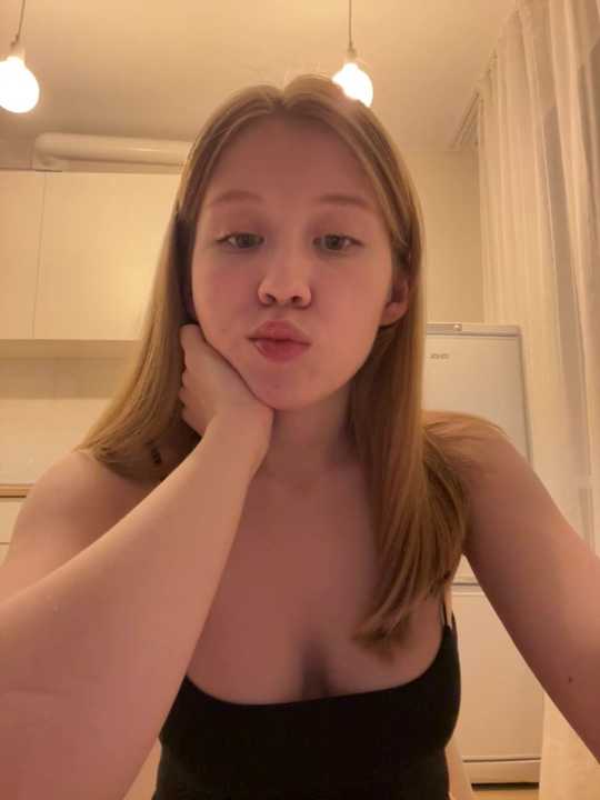 Evie_Wayne Stripchat recording – Oct 25, 2026
