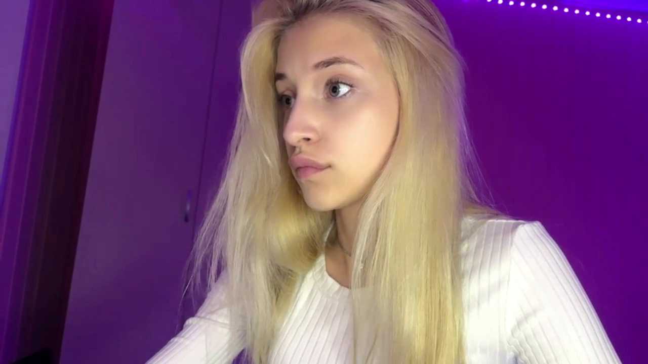 FiveFootBlonde cam recording