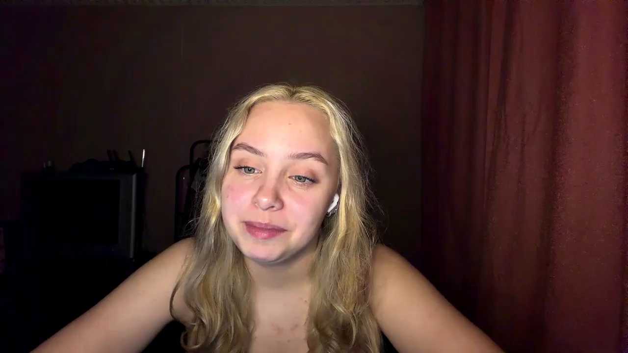 Flaffy_Bombyy cam recording