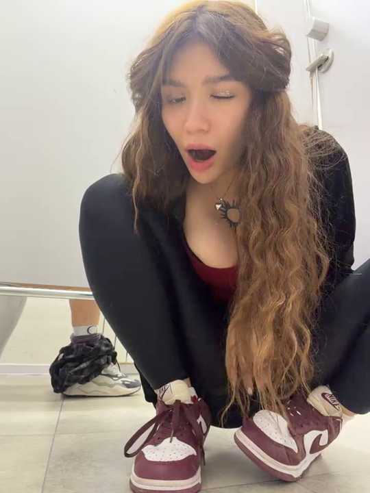 FlashTitsRoyal cam recording