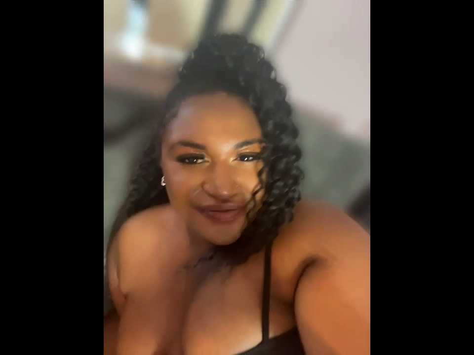 FleurEbonyXXX