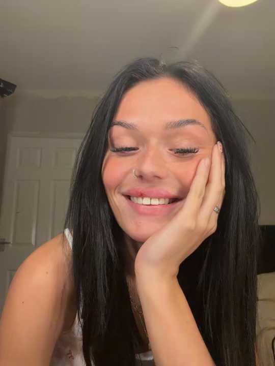 FlirtyFoxyxx