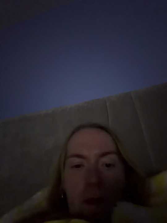 Frankie-Rose_xo