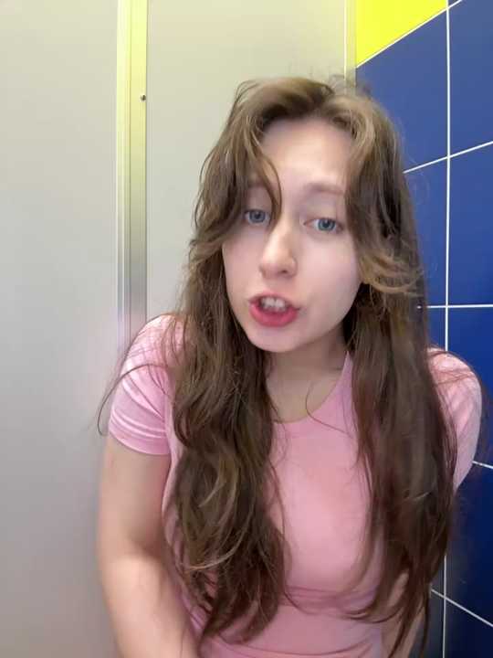FroggyAnna Stripchat recording – Oct 21, 2026