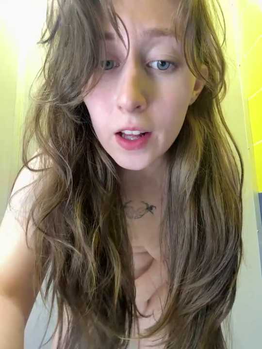 FroggyAnna Stripchat recording – Oct 21, 2026