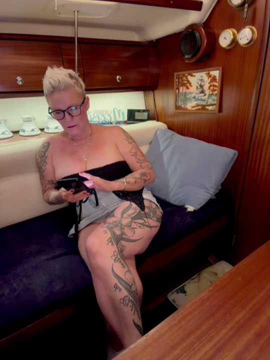 German_Milf cam recording