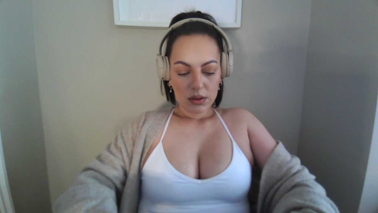 Gigi-Honey cam recording