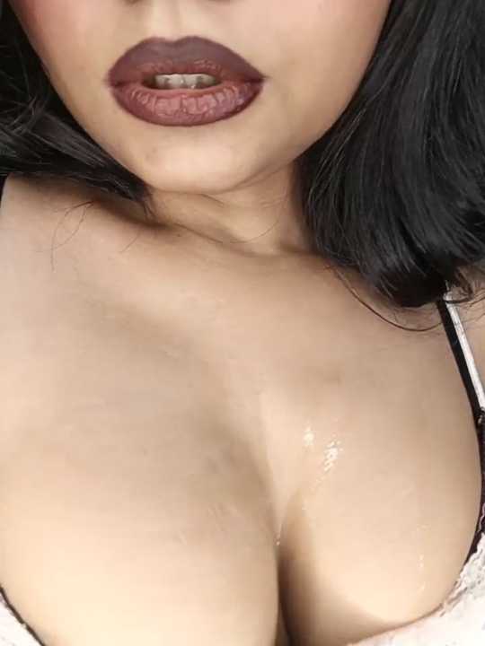HOT-SHAKIRA cam recording
