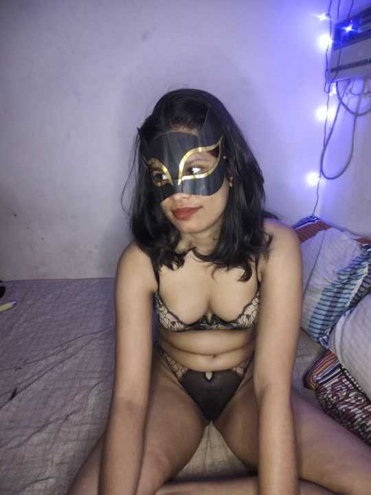 Hania_Zaidi