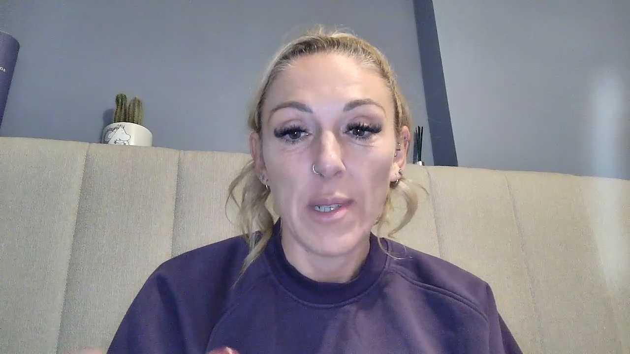 Hannah-Luxe Stripchat recording – Oct 19, 2026