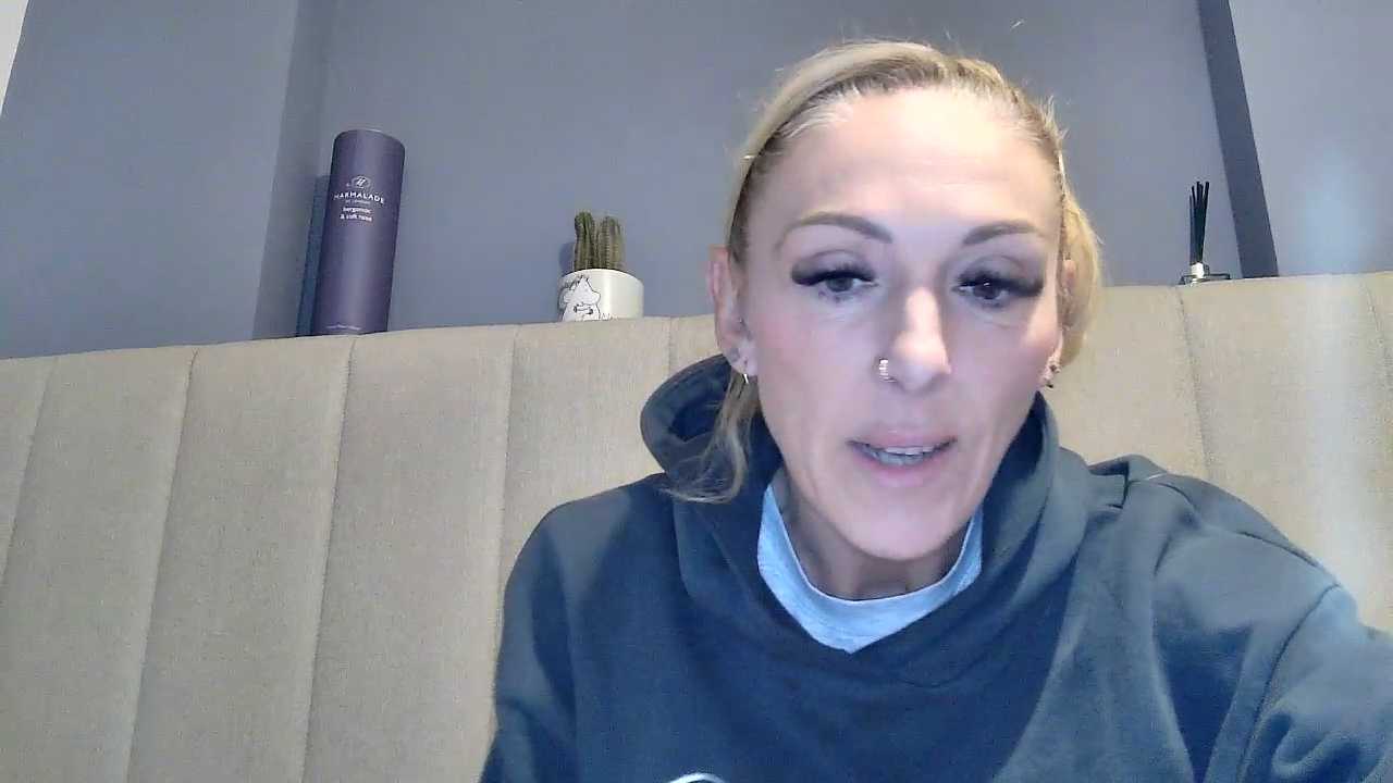 Hannah-Luxe Stripchat recording – Oct 24, 2026